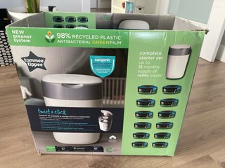 Contenedor de pañales Tommee Tippee Twist & Click