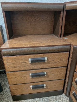 Mesitas de noche de madera