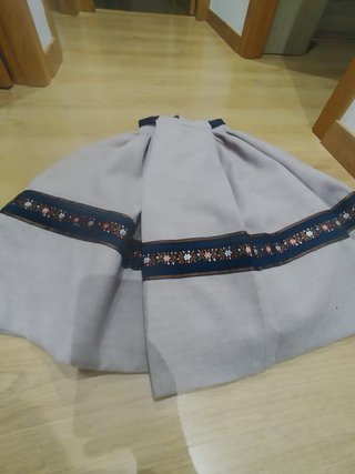 Falda Baturra Niña Paño Gris 5-10 años