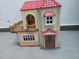 Casa Sylvanian Families con accesorios