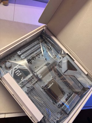 Placa Base Gigabyte B850 Eagle Ice