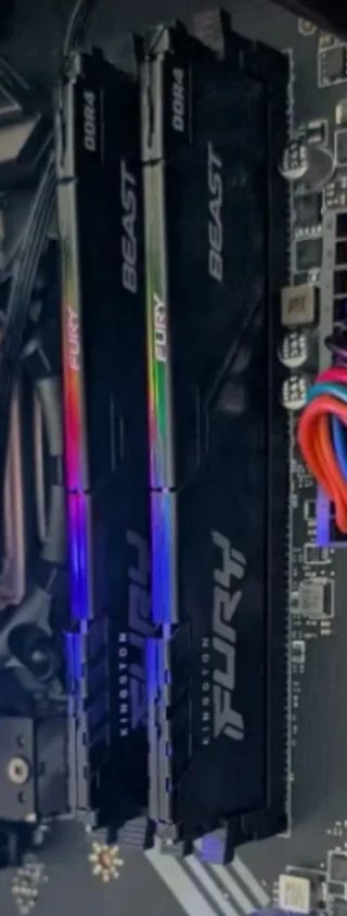 Memoria RAM DDR4 Kingston FURY Beast RGB 16GB 2400