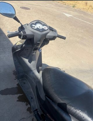Honda Dylan Scooter Negra