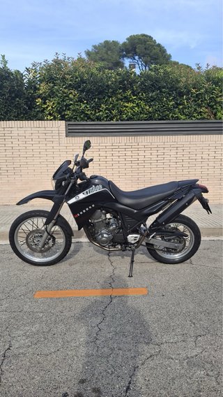Yamaha XT660R 2005 Negra