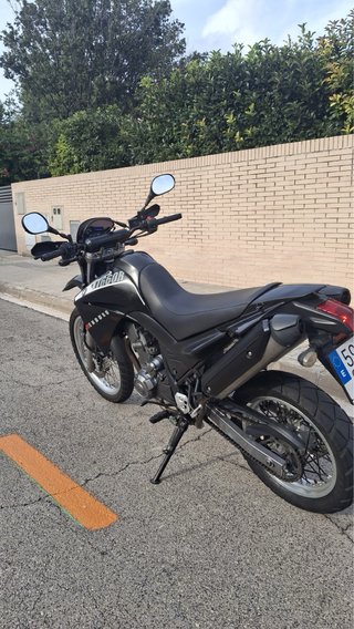 Yamaha XT660R 2005 Negra