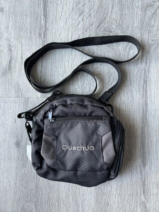 Quechua bandolera pequeña negra montaña viaje