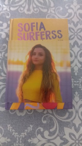 Libro de Sofía Surferss La magia de una canción