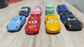 Lote 13 coches Cars Disney Pixar
