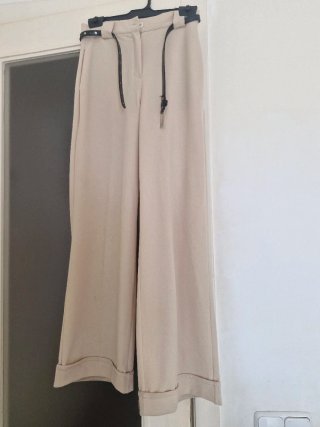 Pantalón de vestir Floria beige