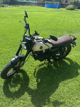 Moto Cafe Racer 125cc