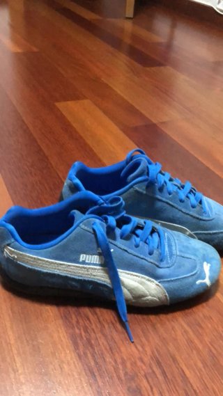 Zapatillas Puma Azules y Plateadas
