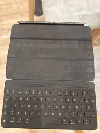 Apple Smart Keyboard