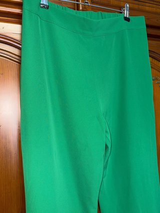 Traje de mujer verde