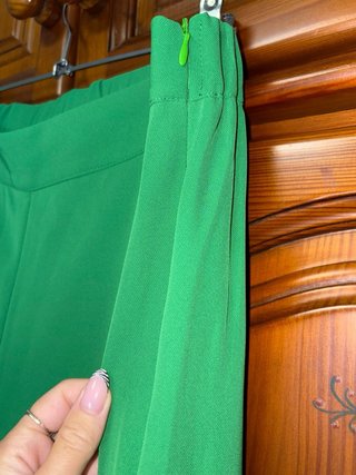 Traje de mujer verde