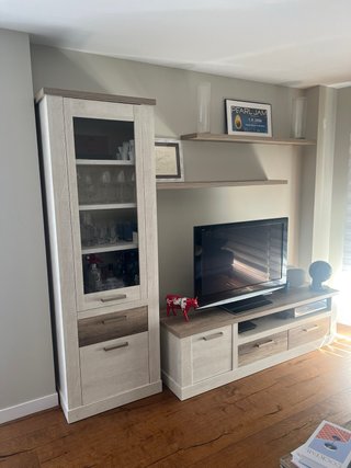 Conjunto Mueble TV y Vitrina