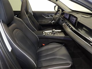 EBRO S700 1.6 TGDI Luxury 7 DCT