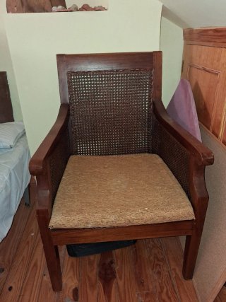 Pareja sillones madera estilo clásico