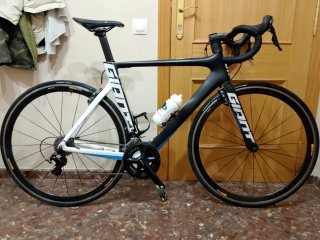 Bicicleta de carretera Giant Propel Advanced M.