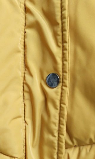 Chaquetón Amarillo de plumas