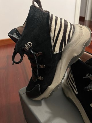Botines Hispanitas de Piel Negros
