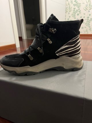 Botines Hispanitas de Piel Negros