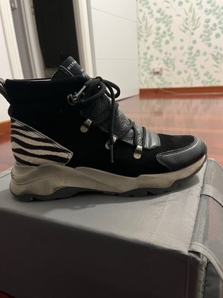 Botines Hispanitas de Piel Negros