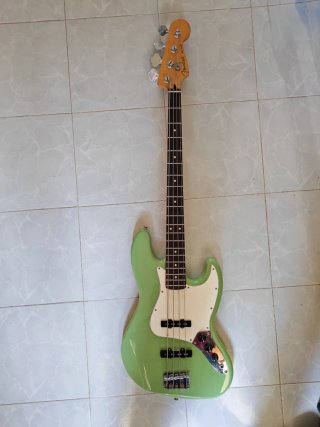 Basso Fender Jazz Bass Player II (pickup cs 60)