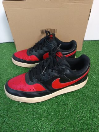 Zapatillas Nike Court Vision Negras y Rojas