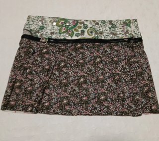 Falda y monedero estampado floral