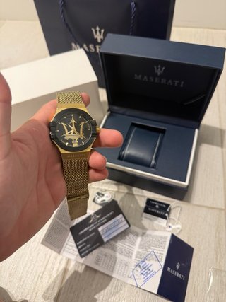 Reloj Maserati Dorado