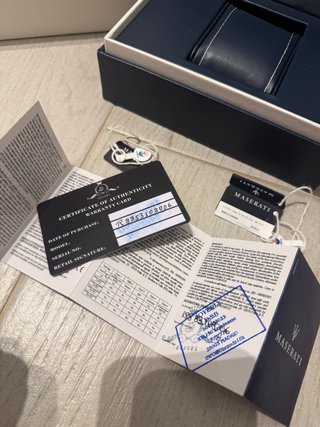 Reloj Maserati Dorado
