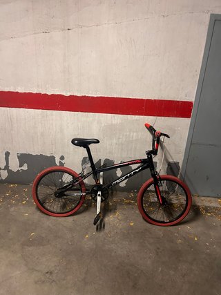 Bicicleta BMX Monty 139 20'' Negra/Roja