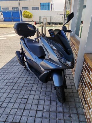 Honda PCX 125 2022 Gris