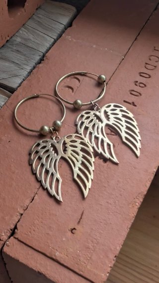 Pendientes de Aros con Alas de laton