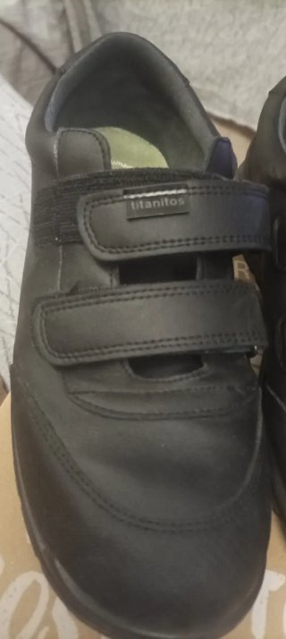 Zapatos Colegiales Titanitos Negros
