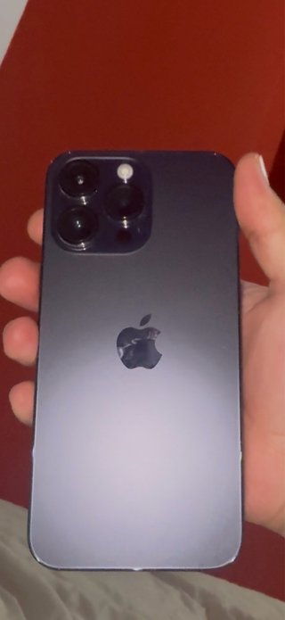 iPhone 14 Pro Max Morado
