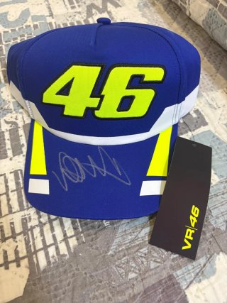 Gorra VR46 Valentino Rossi Firmada