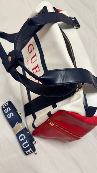 Bolsa Guess Blanca y Azul