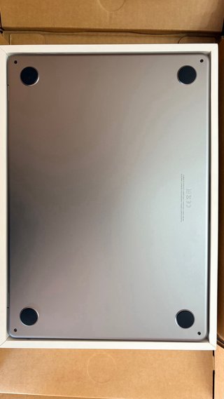 MacBook Air M3 24GB RAM 512GB SSD Plata