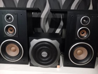 Equipo de Audio 2.1 Woxter más columnas Sony