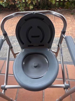 Silla de ducha y WC nueva