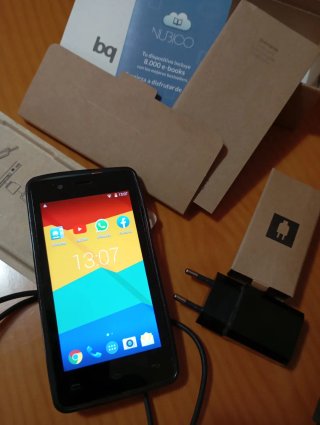 Bq Aquaris E4-5 Negro