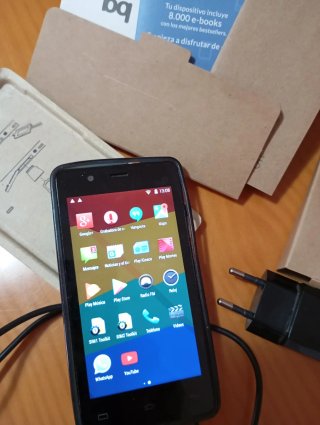 Bq Aquaris E4-5 Negro