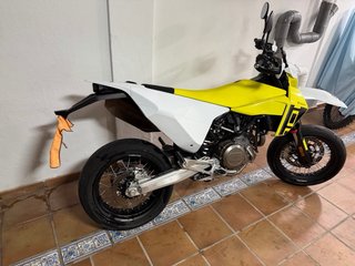 Husqvarna 701 Supermoto 2026
