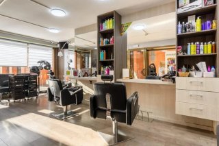 Traspaso Peluquería / barbería Sabadell | 500 Mes