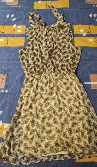 Vestido de Flores Amarillo Talla S