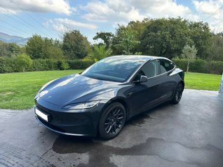 Tesla Model 3 Highland 2025
