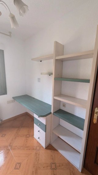 Conjunto juvenil armario y estanterías