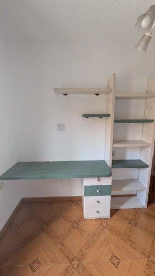 Conjunto juvenil armario y estanterías