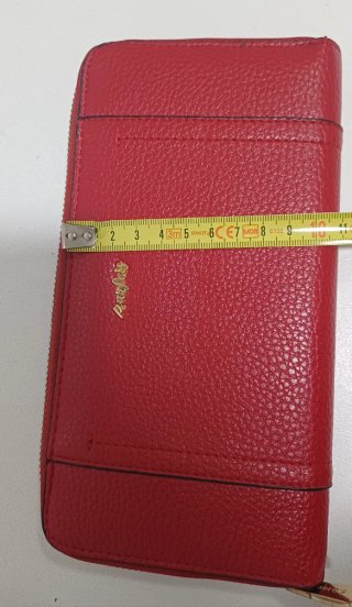 Cartera de mano roja